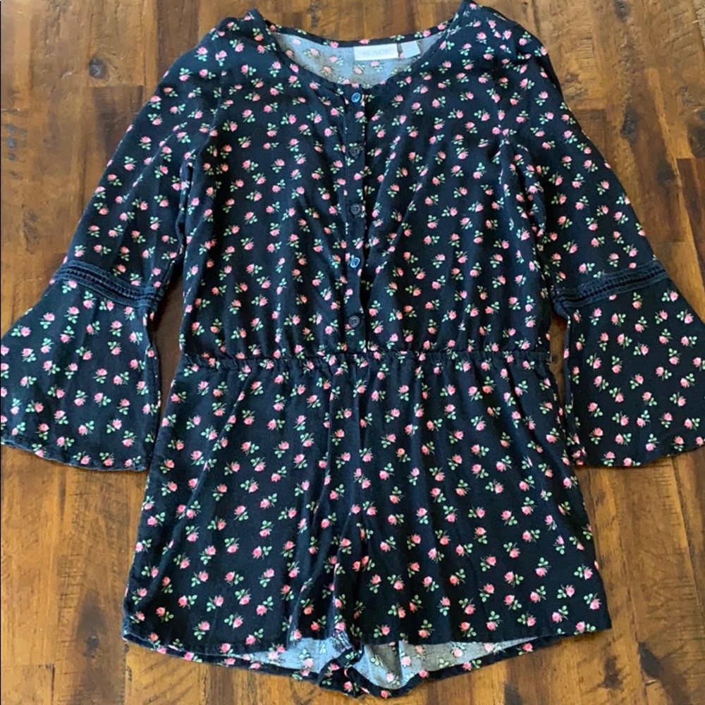 Girls flower romper